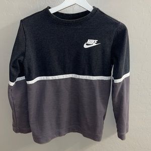 L Boys Nike Sweater